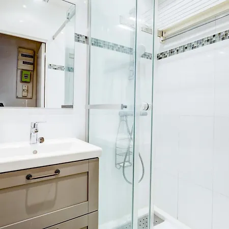 Bnbnook - Bright 1br Near Arc De Triomphe *
